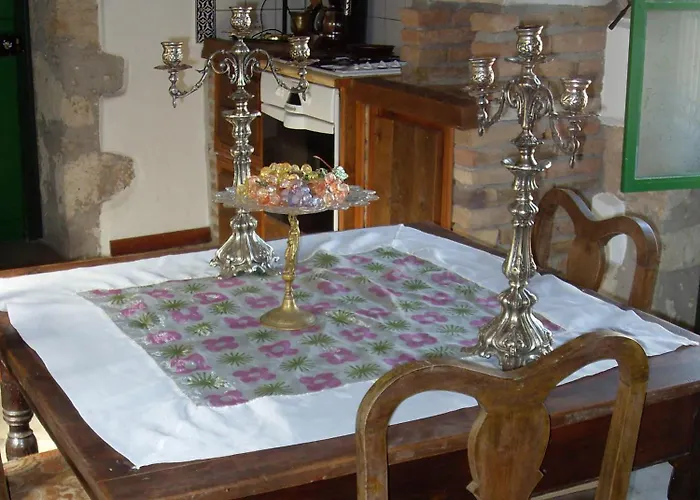 Hébergement de vacances Historic 600 Years Old Beautifully Renovated Mill House *