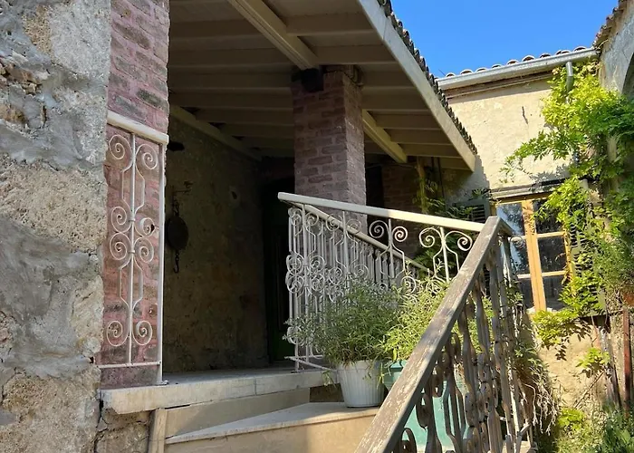 Holiday home Historic 600 Years Old Beautifully Renovated Mill House *