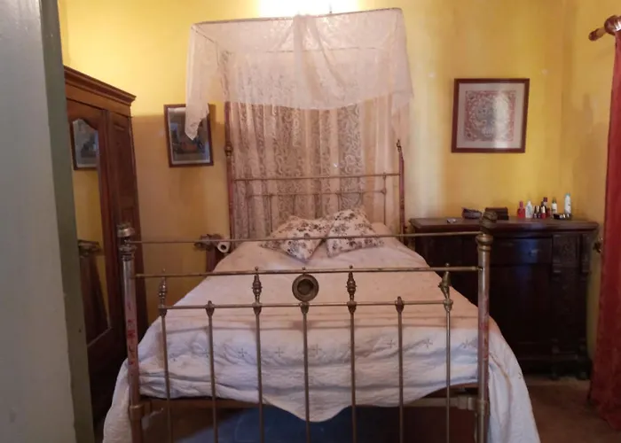 Holiday home Historic 600 Years Old Beautifully Renovated Mill House Meniko