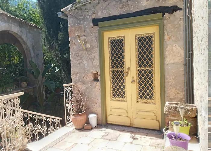 Historic 600 Years Old Beautifully Renovated Mill House Meniko